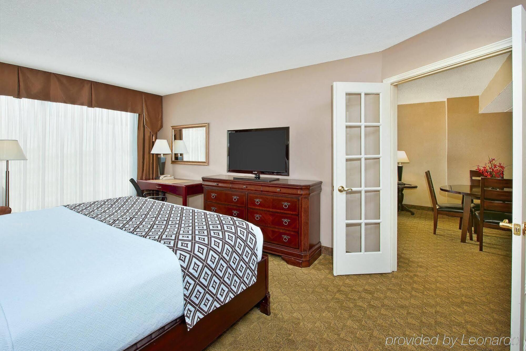 Wyndham Near Nrg Park/medical Center 4*
