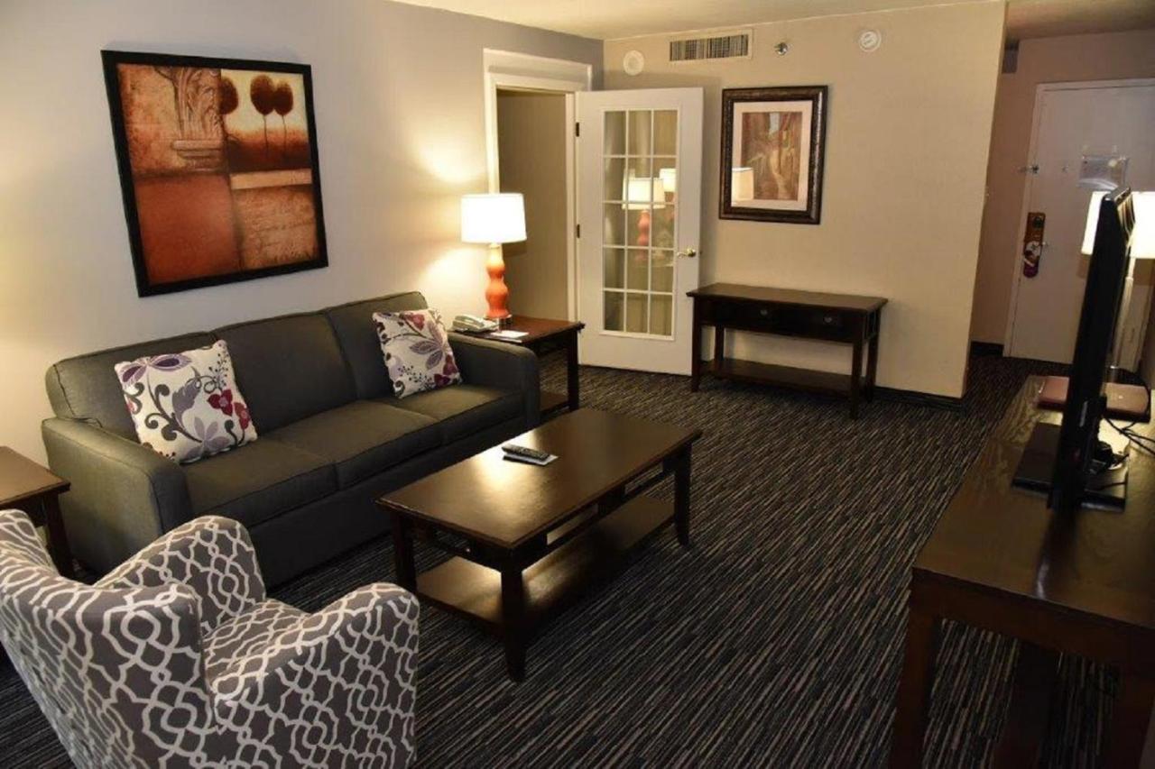 Wyndham Near Nrg Park/medical Center 4*